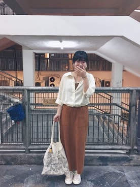 「MONKI（モンキ）のアイテム（トートバッグ）」を使った、kerissssyさん（レディース・156cm）の秋コーディネート