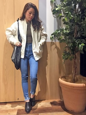 「アイテム（MA-1）」を使った、kazuhaさん（レディース・150cm）の冬コーディネート