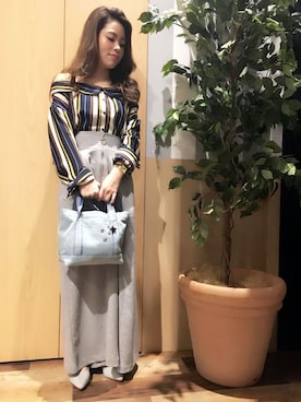 「ネイビー×ホワイト」｜「アイテム（バッグ）」を使った、kazuhaさん（レディース・150cm）の冬コーディネート