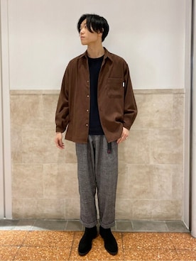 「アイテム（Tシャツ/カットソー、ブラック系）」を使った、MIWAさん（メンズ・181cm）の秋コーディネート