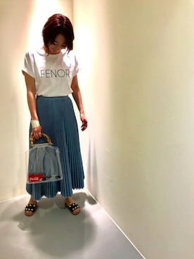 「woadblue（ウォードブルー）のアイテム（スカート）」を使った、mipakiさん（レディース・170cm）の春コーディネート