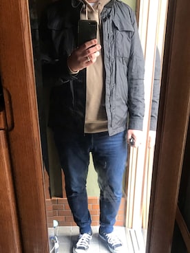 「MONCLER（モンクレール）のアイテム（ブルゾン）」を使った、ばらどんさん（メンズ・178cm）の冬コーディネート