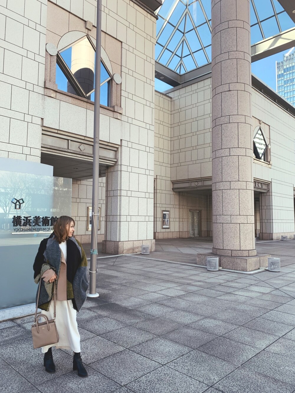 「秋冬コーデ、オトナ女子、大人コーデ、stylemixer、topkapi、ブーツ、キレイめ、冬コーデ、スウェット、スタミキ」｜「ZARAのアイテム（ストール/ショール、グレー系）」を使った、shiro17さん（レディース・157cm）の冬コーディネートの1枚目の写真