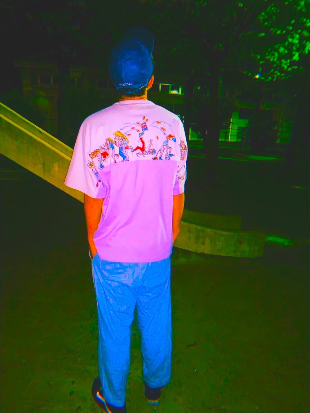 「ビッグシルエット、おしゃれさんと繋がりたい、Left Alone、春コーデ、公園、FR2、デニム」｜「RAGEBLUEのアイテム（デニムパンツ、ブルー系）」を使った、kuta0811さん（メンズ・180cm）の春コーディネートの1枚目の写真