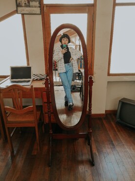 「BENETTON (UNITED COLORS OF BENETTON)（ベネトンユナイテッドカラーズオブベネトン）のアイテム（デニムパンツ）」を使った、Chichi Beebsさん（レディース・157cm）の春コーディネート