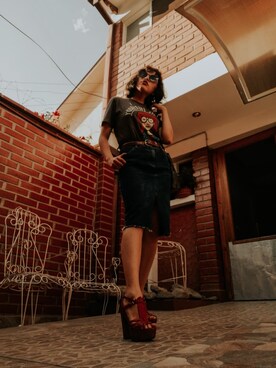 「VINTAGE（ヴィンテージ）のアイテム（デニムスカート）」を使った、Chichi Beebsさん（レディース・157cm）の秋コーディネート