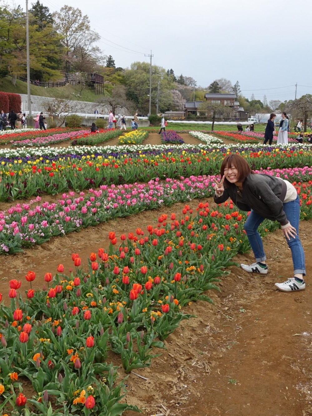 「flower」｜「FREE'S SHOPのアイテム（ナイロンジャケット、グリーン系）」を使った、isopppyさん（レディース・158cm）の春コーディネートの1枚目の写真
