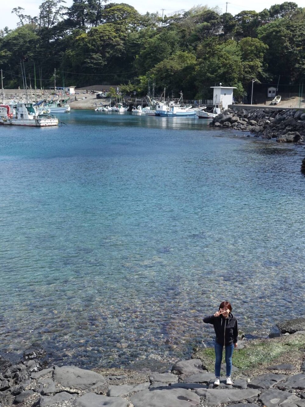 「伊豆の海」｜「伊豆のアイテム（その他、ブルー系）」を使った、isopppyさん（レディース・160cm）の春コーディネートの1枚目の写真