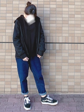 「GRL（グレイル）のフリルマムデニムパンツ（デニムパンツ）」を使った、あやらてさん（レディース・151cm）の秋コーディネート