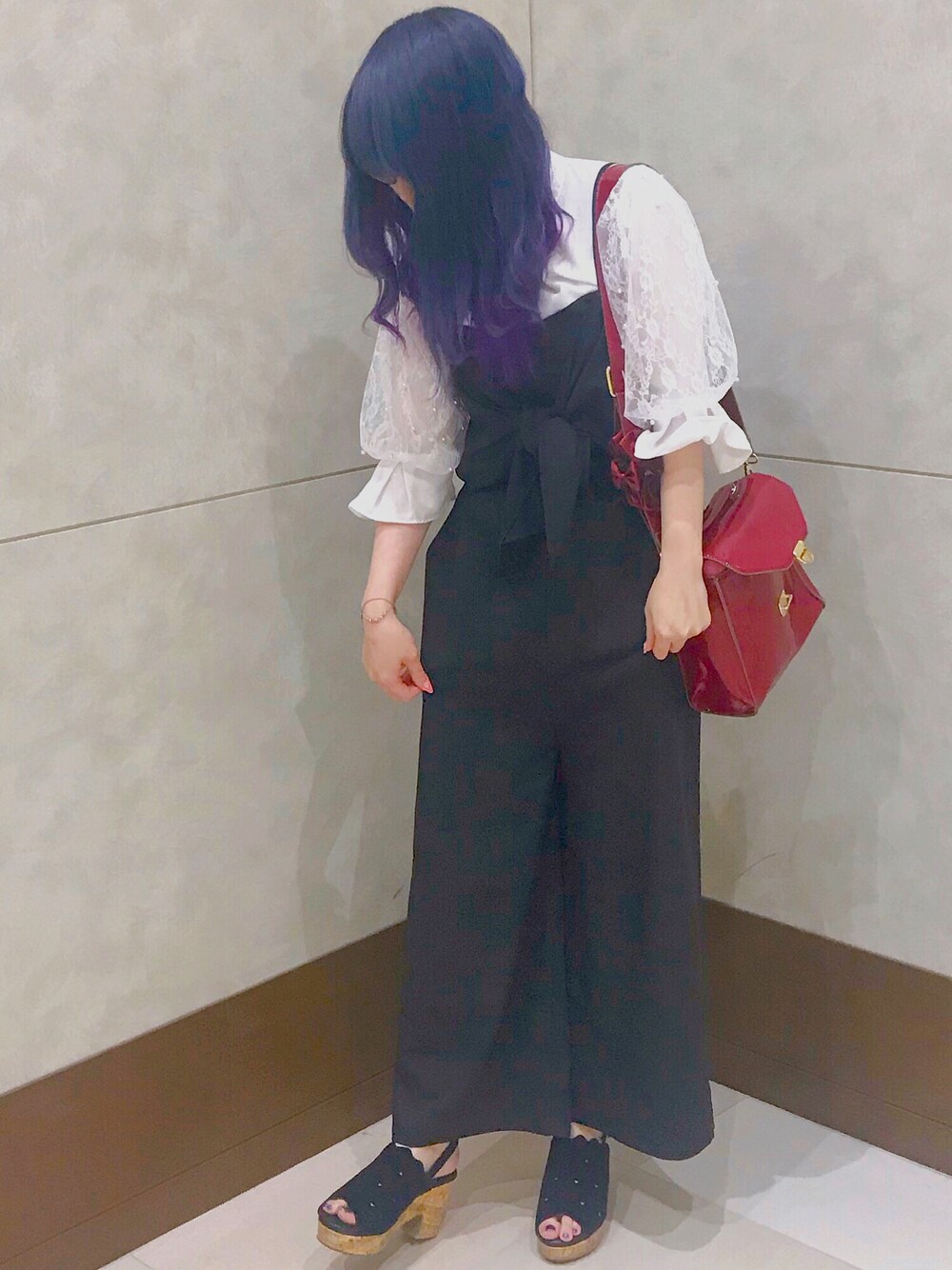 「KOBE LETTUCEのフロントリボンキャミオールインワン（つなぎ/オールインワン、ブラック系）」を使った、RiSa＊さん（レディース・162cm）の夏コーディネートの1枚目の写真