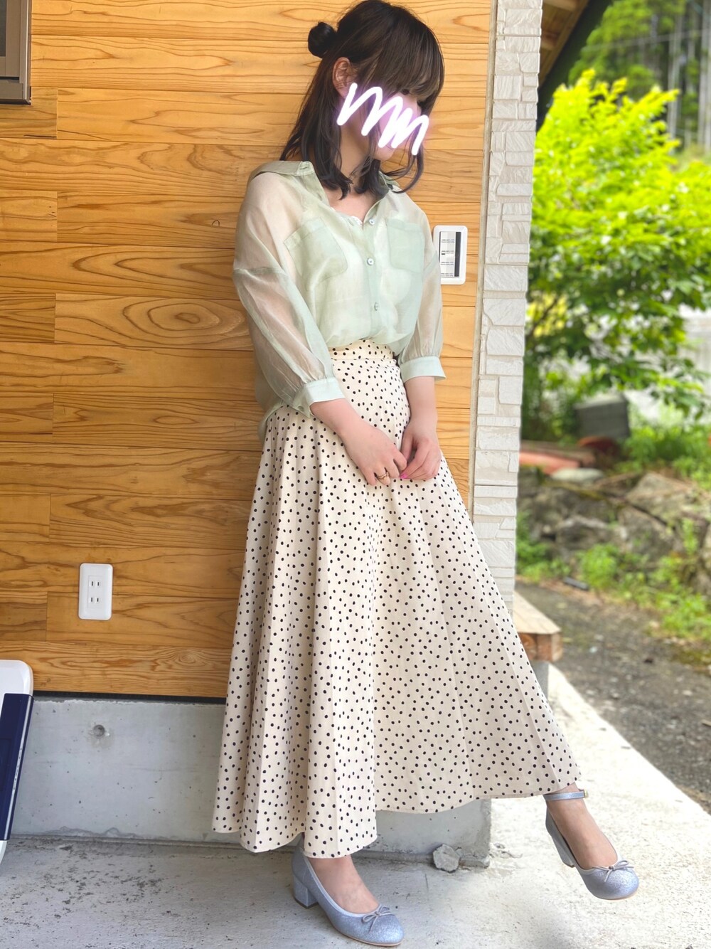 「MAJESTIC LEGONのエアリーバックリボンシャツ（シャツ/ブラウス、グリーン系）」を使った、RiSa＊さん（レディース・163cm）の春コーディネートの1枚目の写真