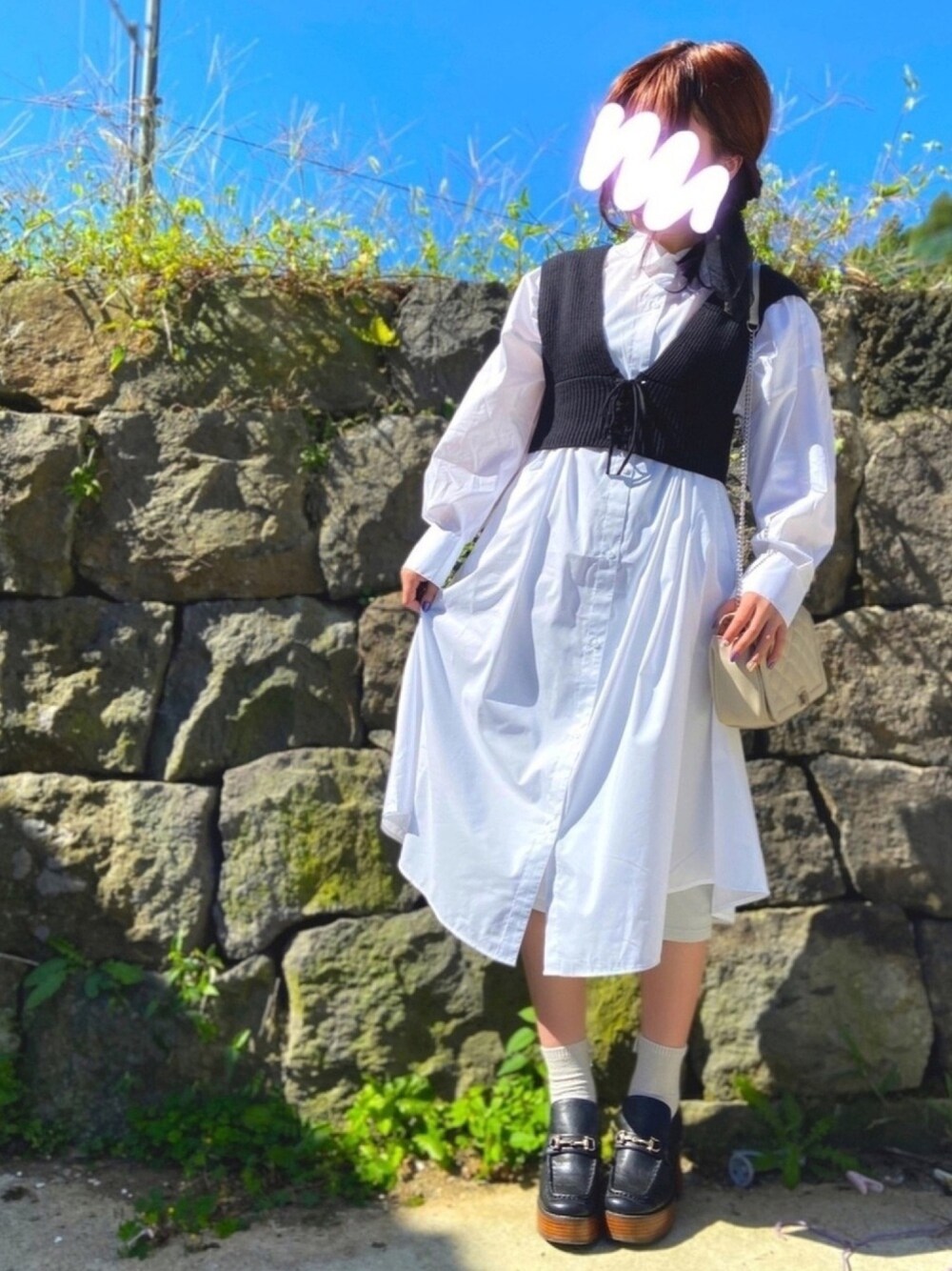 「GUのアイテム（シャツワンピース、ホワイト系）」を使った、RiSa＊さん（レディース・163cm）の秋コーディネートの1枚目の写真