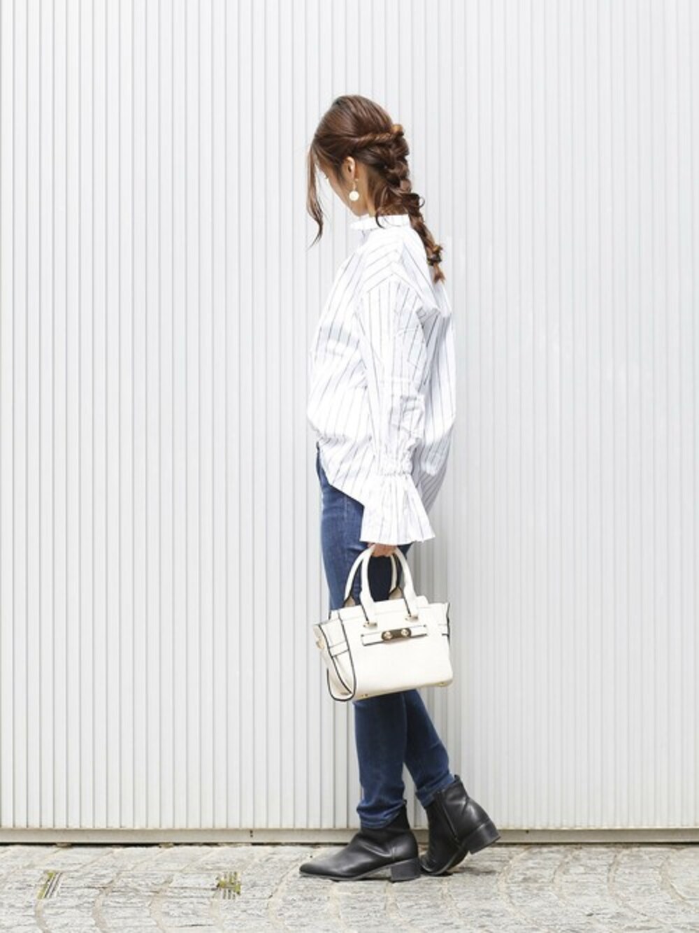 chikaさんの「【再入荷】フロントゴールドミニバッグ/ショルダーバッグ【PLAIN CLOTHING】（PLAIN CLOTHING）」を使ったコーディネート