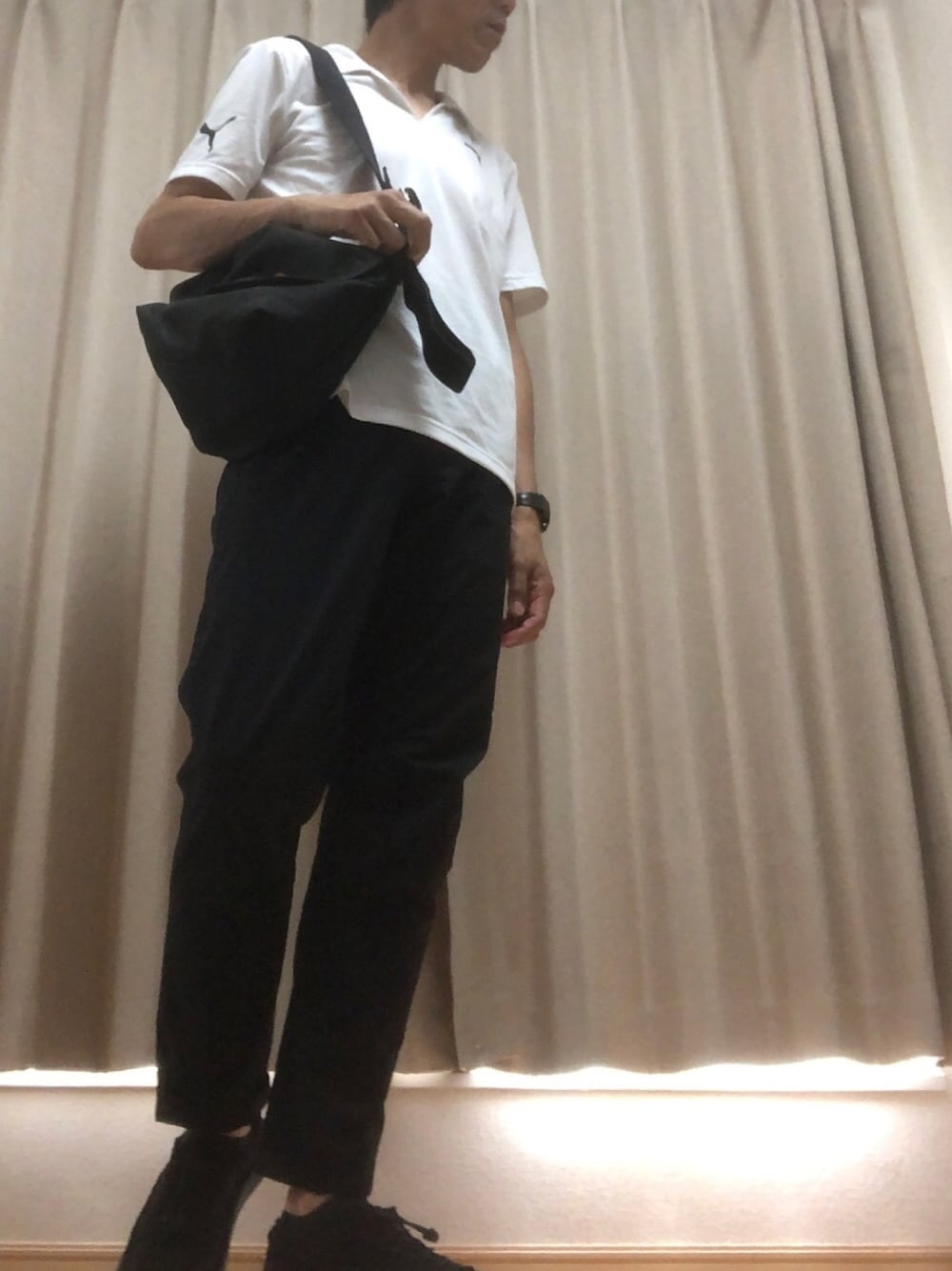 「夏、シンプル、カジュアル、サンダル、スポーツミックス」｜「PUMAのアイテム（Tシャツ/カットソー、ホワイト系）」を使った、taka4さん（メンズ・183cm）の夏コーディネートの1枚目の写真