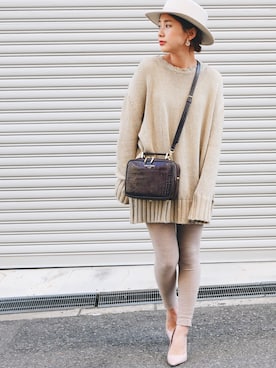 「Acne Studios（アクネストゥディオズ）のアイテム（パンプス）」を使った、伊地知朋子さん（レディース・153cm）の冬コーディネート
