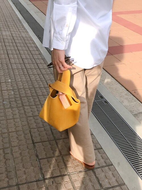 伊地知朋子｜URBAN BOBBYのハンドバッグを使ったコーディネート - WEAR