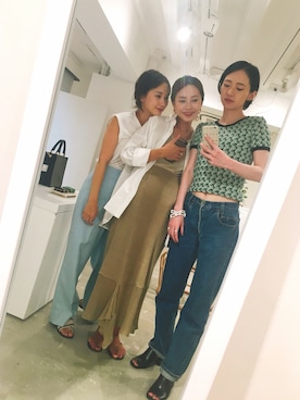 「rag & bone（ラグアンドボーン）のアイテム（シューズ）」を使った、伊地知朋子さん（レディース・153cm）の夏コーディネート
