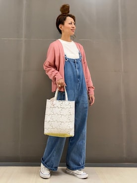「Green　Parks（グリーンパークス）のアイテム（オールインワン・サロペット）」を使った、MEGさん（レディース・160cm）の春コーディネート