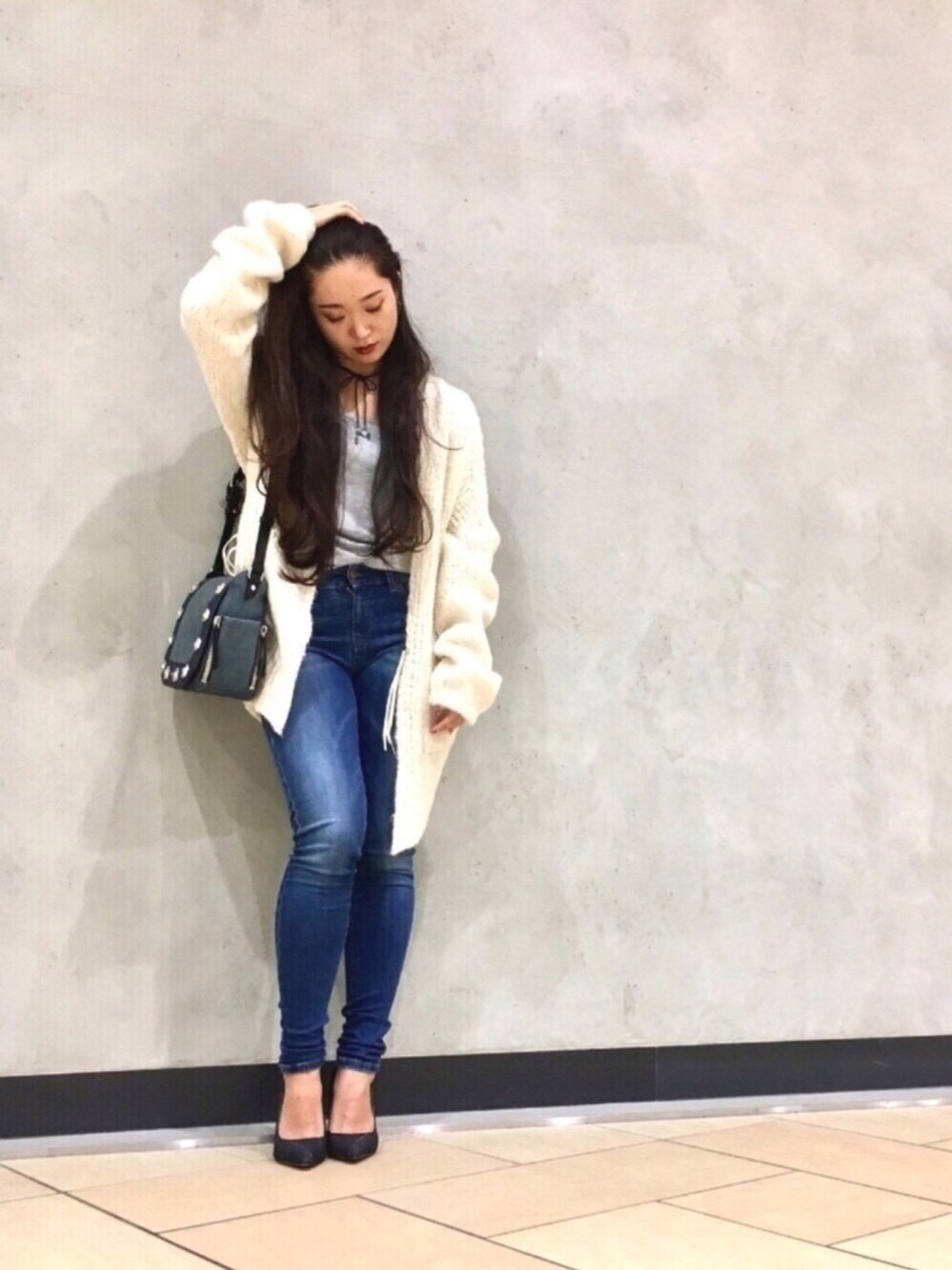 「秋のコーデ、シンプルコーデ、ootd、カジュアルコーデ、ニット、デニム、デニムはやっぱりディーゼル、Diesel、オトナカジュアル、きれいめカジュアル」｜「DIESELのアイテム（デニムパンツ、ブルー系）」を使った、Nancy_074さん（レディース・155cm）の秋コーディネートの1枚目の写真
