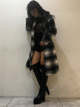 「ENVYM（アンビー）のアイテム（チェスターコート）」を使った、____AMIさん（レディース・166cm）の冬コーディネート