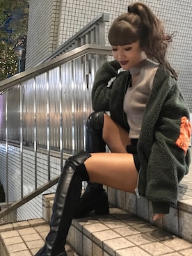 「ENVYM（アンビー）のアイテム（MA-1）」を使った、____AMIさん（レディース・166cm）の秋コーディネート
