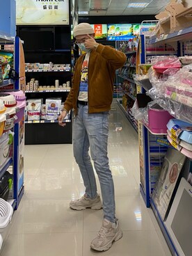 「Reebok（リーボック）のアイテム（シューズ、ベージュ系）」を使った、Zackさん（メンズ・183cm）の冬コーディネート
