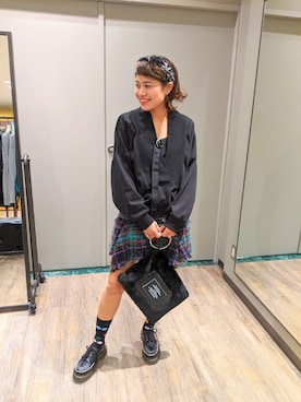 「DIESEL（ディーゼル）のアイテム（クラッチバッグ）」を使った、Fujisawaさん（レディース・155cm）の秋コーディネート