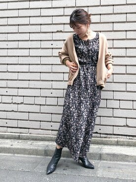 「フラワープリント」｜「アイテム（ブルゾン）」を使った、nano・universe lady's　STAFFさん（レディース・156cm）の夏コーディネート