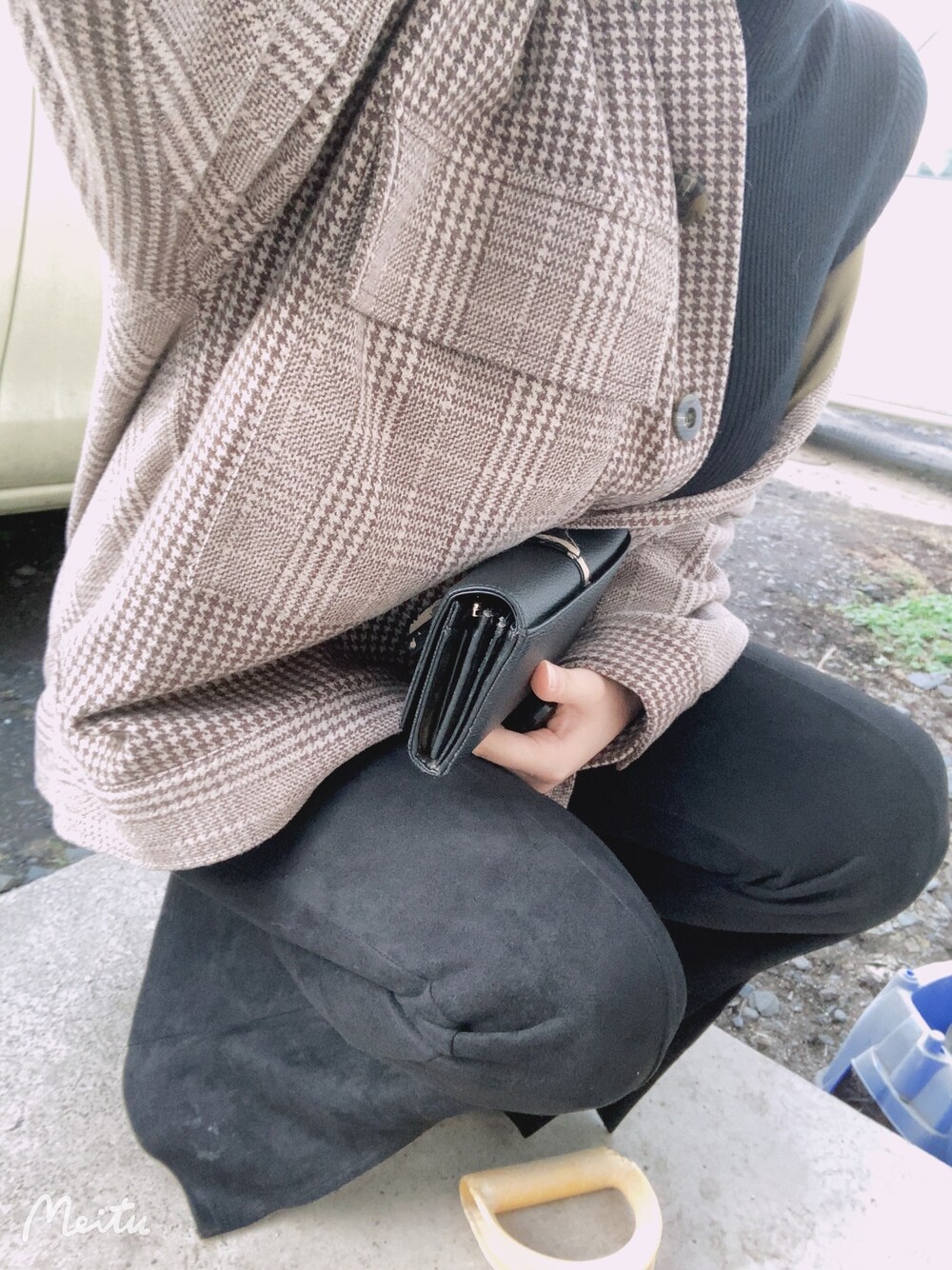 「ANAPのフェイクスエードスリットフレアパンツ（その他パンツ、ブラック系）」を使った、U!さん（レディース・156cm）の冬コーディネートの1枚目の写真