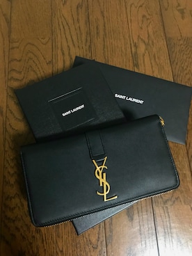 「Saint Laurent（サンローラン）のアイテム（財布）」を使った、Yuriさん（レディース・165cm）の夏コーディネート