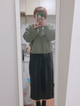 「w closet（ダブルクローゼット）のニジュウス編み後ろリボンあきプルオーバー（ニット/セーター、グリーン系）」を使った、miinaamii!!さん（レディース）の冬コーディネート