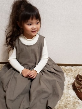 「GLOBAL WORK（グローバルワーク）の【キッズ】ハイショクメローＴ5分袖/799319（Tシャツ/カットソー、ホワイト系）」を使った、momoさん（キッズ・100cm）の秋コーディネート