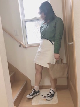 「アイテム（デニムスカート、ホワイト系）」を使った、さあやさん（レディース・163cm）の春コーディネート