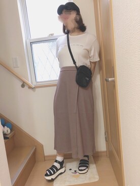 「ユニクロ」｜「アイテム（サンダル）」を使った、さあやさん（レディース・163cm）の春コーディネート
