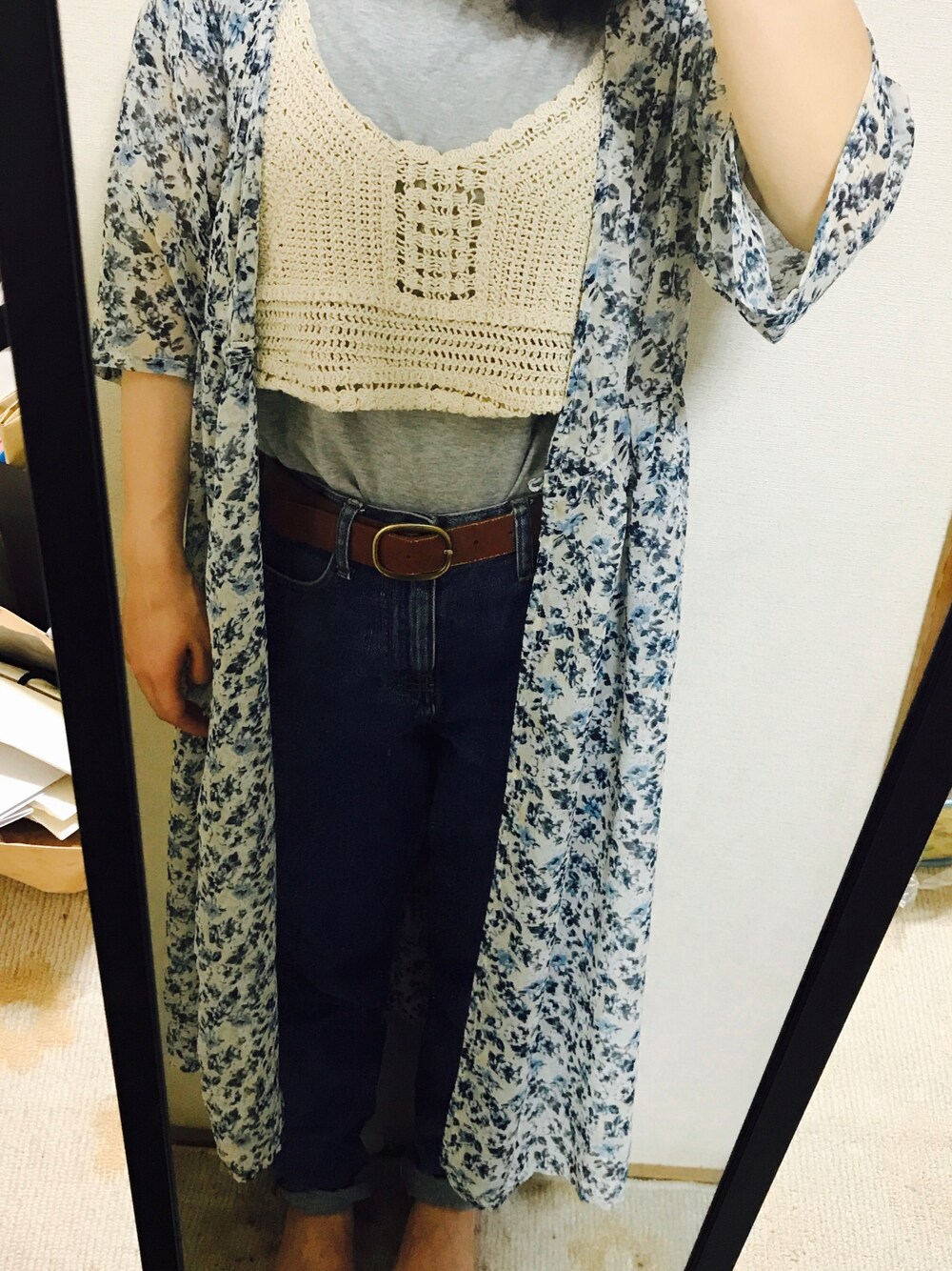 「カジュアル、花柄ｶﾞｳﾝ、UNIQLO、プチプラ、ビスチェ、フォーエバー21、レイカズン(Ray Cassin)、ハイウエストデニム」｜「FOREVER 21のアイテム（デニムパンツ、ブルー系）」を使った、ありちゃんさん（レディース・148cm）の夏コーディネートの1枚目の写真