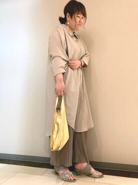 「water massage（ウォーターマッサージ）のアイテム」を使った、HIMIKO　札幌丸井今井店さん（レディース・161cm）の春コーディネート