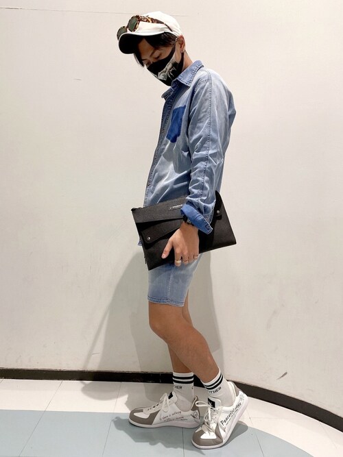 Shoya 1piu1uguale3 名古屋パルコ店 1piu1uguale3 Relaxのクラッチバッグを使ったコーディネート Wear