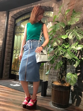 「alexanderwang（アレキサンダーワン）のアイテム（ショルダーバッグ）」を使った、NARUMIさん（レディース・169cm）の春コーディネート