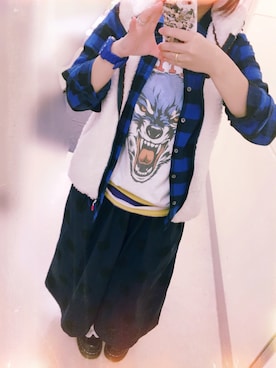 「CHUMS（チャムス）のアイテム（ベスト）」を使った、成瀬さん（レディース・157cm）の秋コーディネート