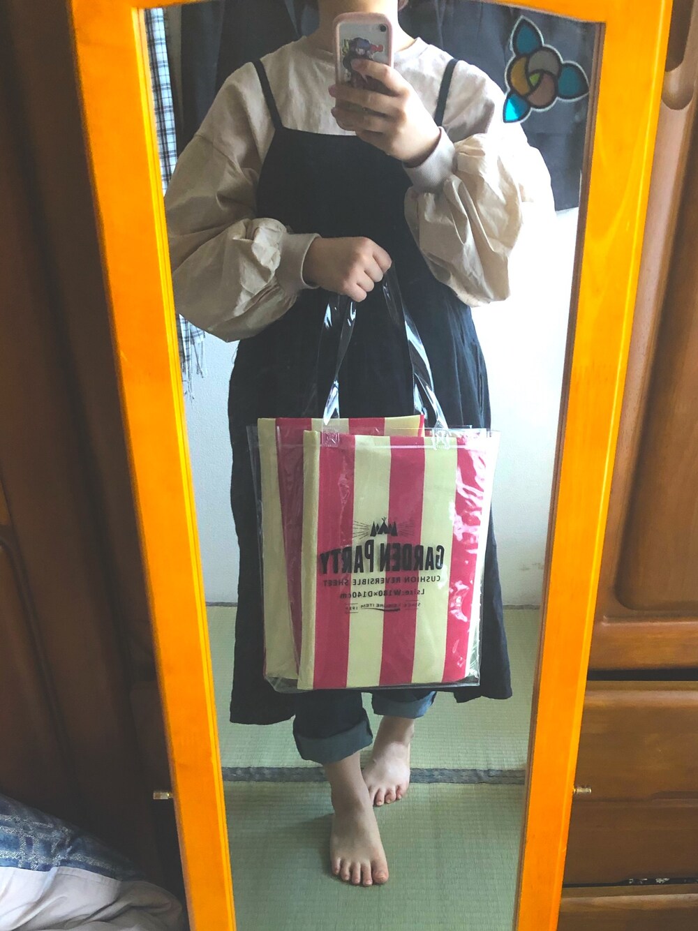 「シンプル、公園コーデ、オトナカジュアル、キャップ、Candy Stripper、UNIQLO、ニコアンド」｜「Candy StripperのSWITCHED SLEEVE トップス（Tシャツ/カットソー、ベージュ系）」を使った、maoさん（レディース・157cm）の夏コーディネートの1枚目の写真