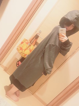 「rovtski」｜「アイテム（パーカー）」を使った、Kaori Saitoさん（レディース・156cm）の冬コーディネート