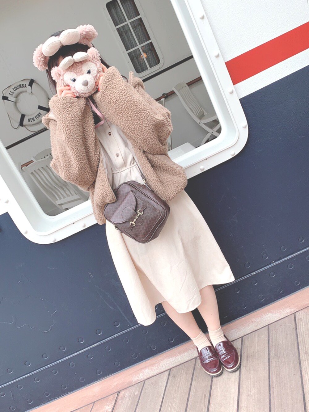 「ディズニー、ワンピース、身長低い、151cm、ベージュ」｜「INGNIのアイテム（ブルゾン、ブラウン系）」を使った、mana✿さん（レディース・151cm）の秋コーディネートの1枚目の写真