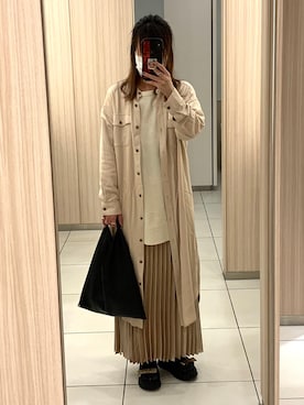 「CORNERS（コーナーズ）のサテンプリーツスカート（スカート）」を使った、☆CH☆さん（レディース・160cm）の春コーディネート