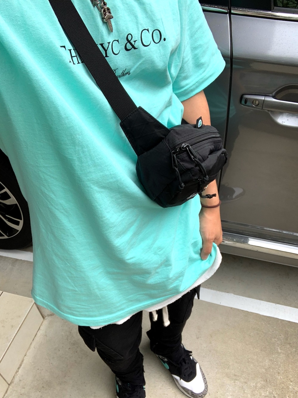 「supreme、mnml」｜「68&brothersのPrint Tee "The NYC & Co"（Tシャツ/カットソー、ブルー系）」を使った、ちゃぴおさん（メンズ・169cm）の夏コーディネートの1枚目の写真