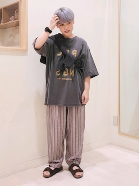 「Samansa Mos2（サマンサ モスモス）のピグメント加工ロゴプリントTシャツ（Tシャツ/カットソー、グレー系）」を使った、こばみさん（レディース・148cm）の春コーディネート