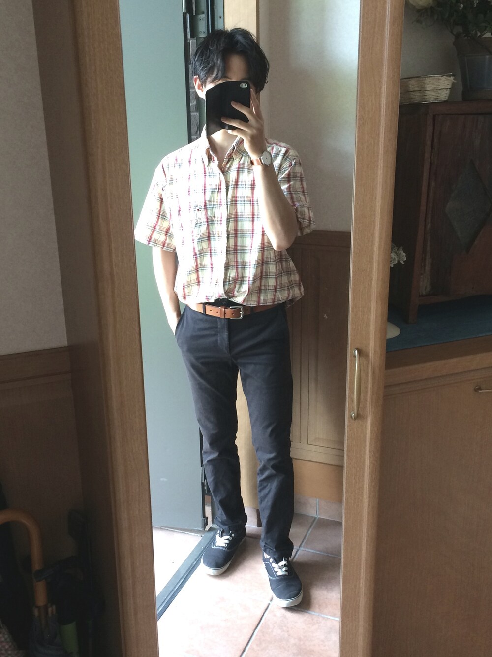 「チェックシャツ、メンズノンノ風、夏コーデ、おしゃれさんと繋がりたい、タックイン、プチプラ、UNIQLO、古着」｜「古着のアイテム（シャツ/ブラウス、イエロー系）」を使った、KENさん（メンズ・172cm）の夏コーディネートの1枚目の写真