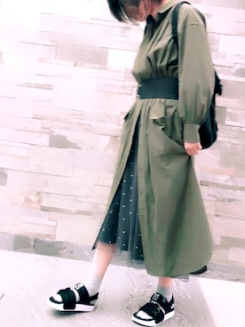 「PUMA」｜「アイテム（シャツワンピース）」を使った、Mio®︎さん（レディース・170cm）の春コーディネート