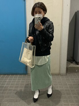 「無地党」｜「アイテム（ジャケット/アウター）」を使った、ponさん（レディース・154cm）の春コーディネート