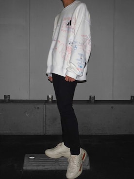 「Yeezy（イージー）のアイテム（スウェット）」を使った、ヒユウさん（メンズ・170cm）の春コーディネート