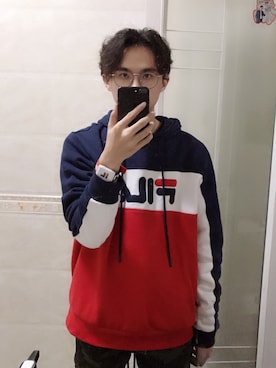 「FILA（フィラ）のアイテム（アナログ腕時計）」を使った、羅機長さん（メンズ・174cm）の春コーディネート